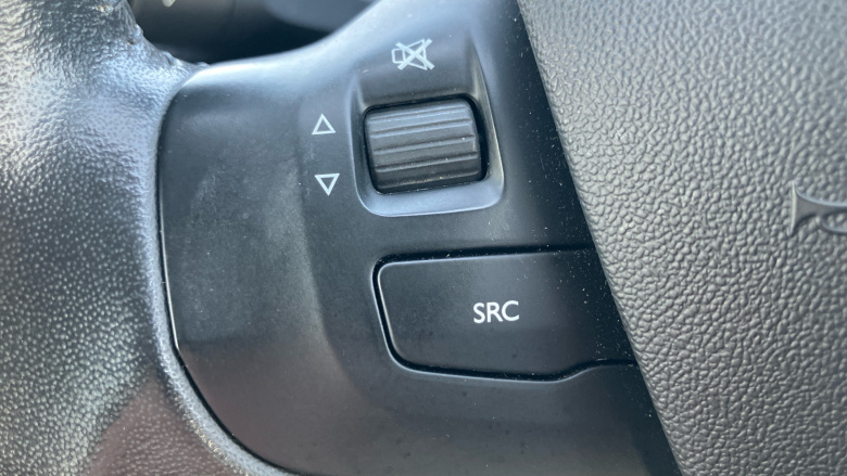 Peugeot 208 1.2 PureTech 82 Black Edition 3dr Petrol Hatchback